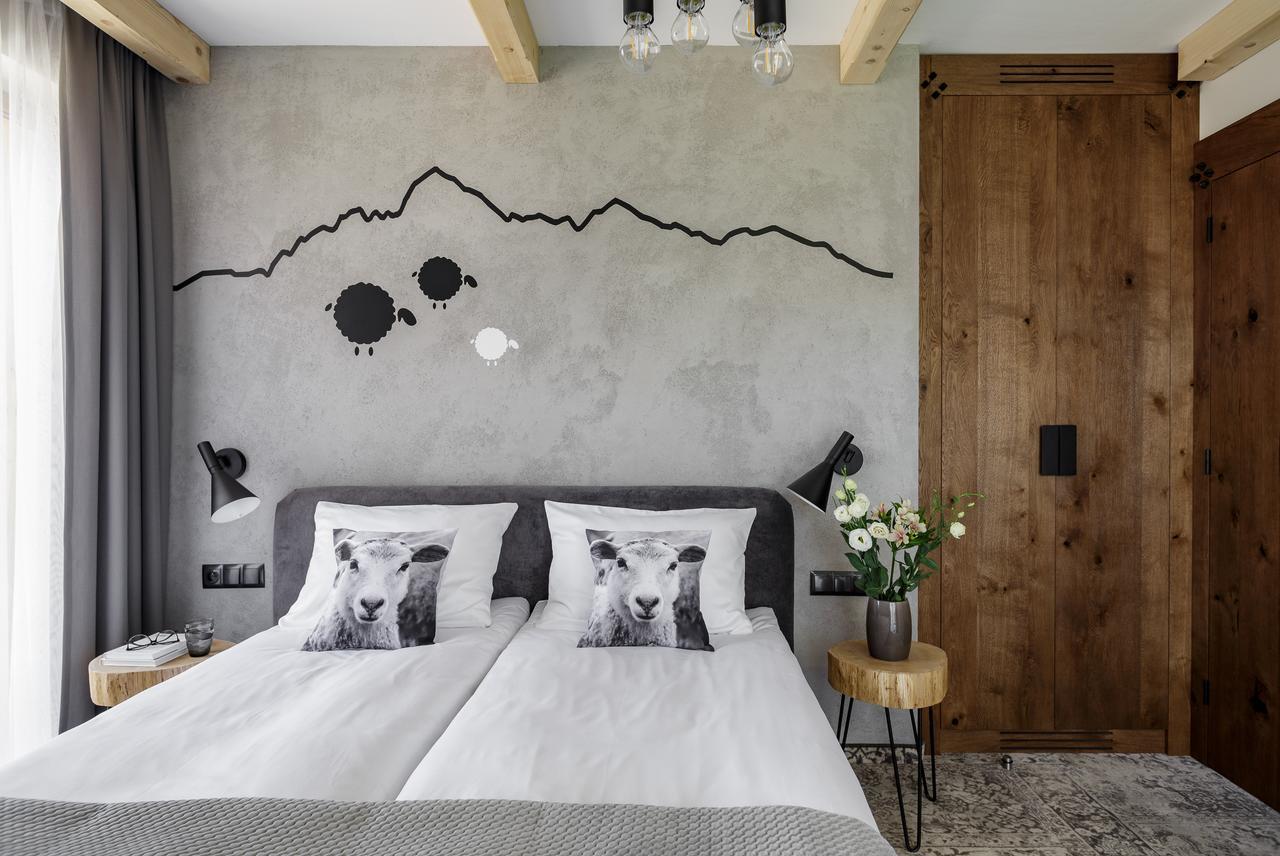 Bed and Breakfast Biala Owca Zakopane Exterior foto A room at the hotel